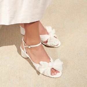 NEW Loeffler Randall Dahlia wedding bow heels in Pearl white Size 9